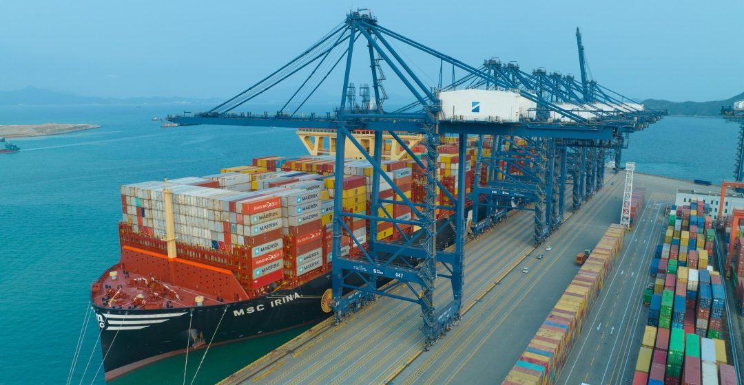 De 'MSC Irina' (24.346 teu) in Yantian