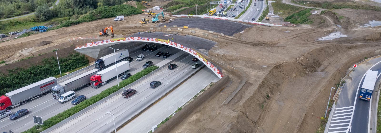 geluidsbermen en parkbrug Antwerpen-West