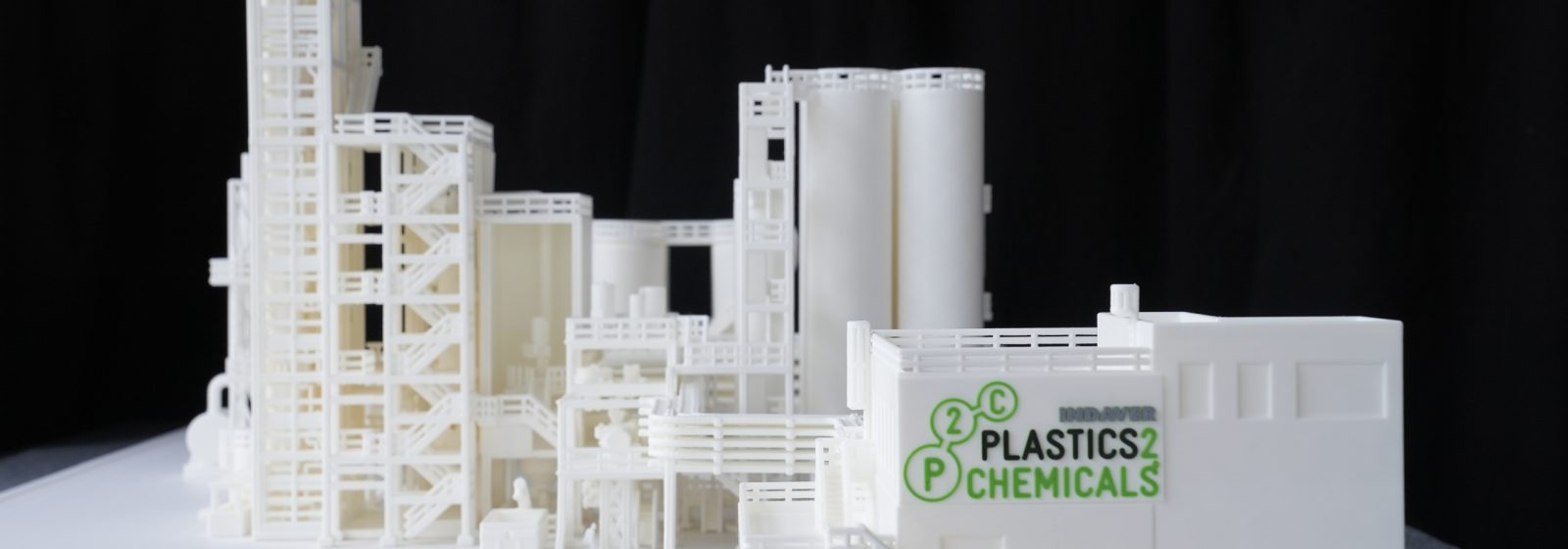 Maquette van de Plastics2Chemicals-fabriek van Indaver