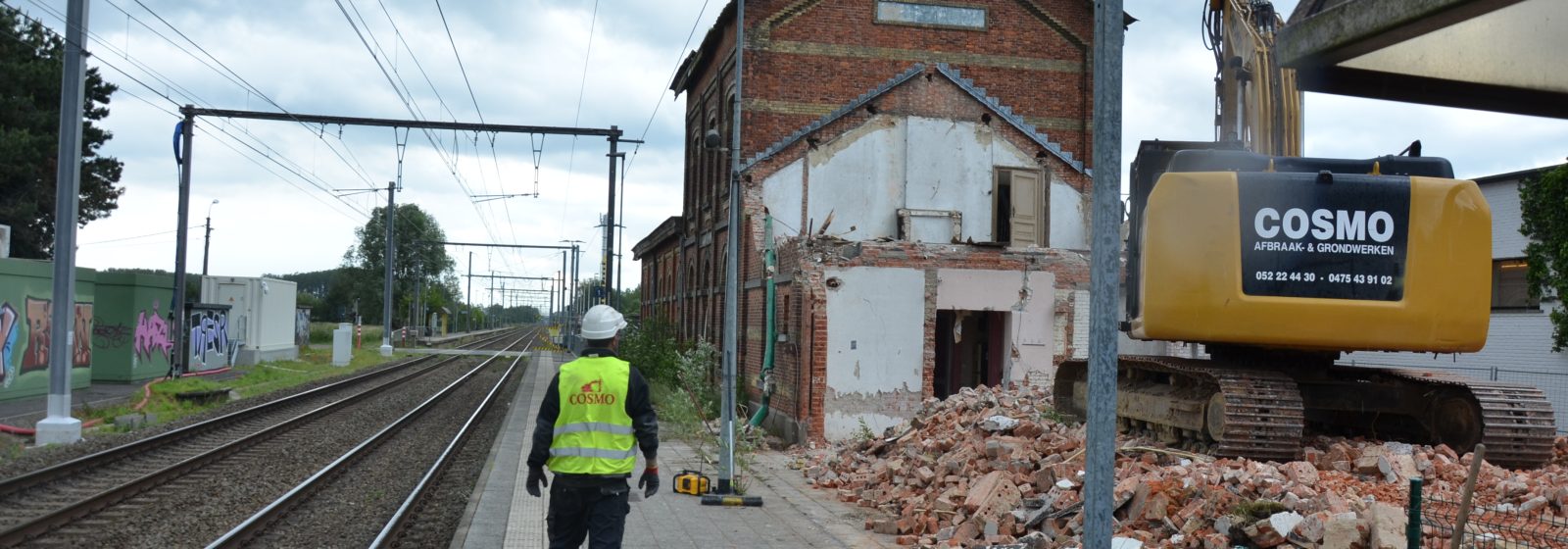 Afbraak stationsgebouw Beervelde voor realisatie derde spoorlijn Gent-Antwerpen