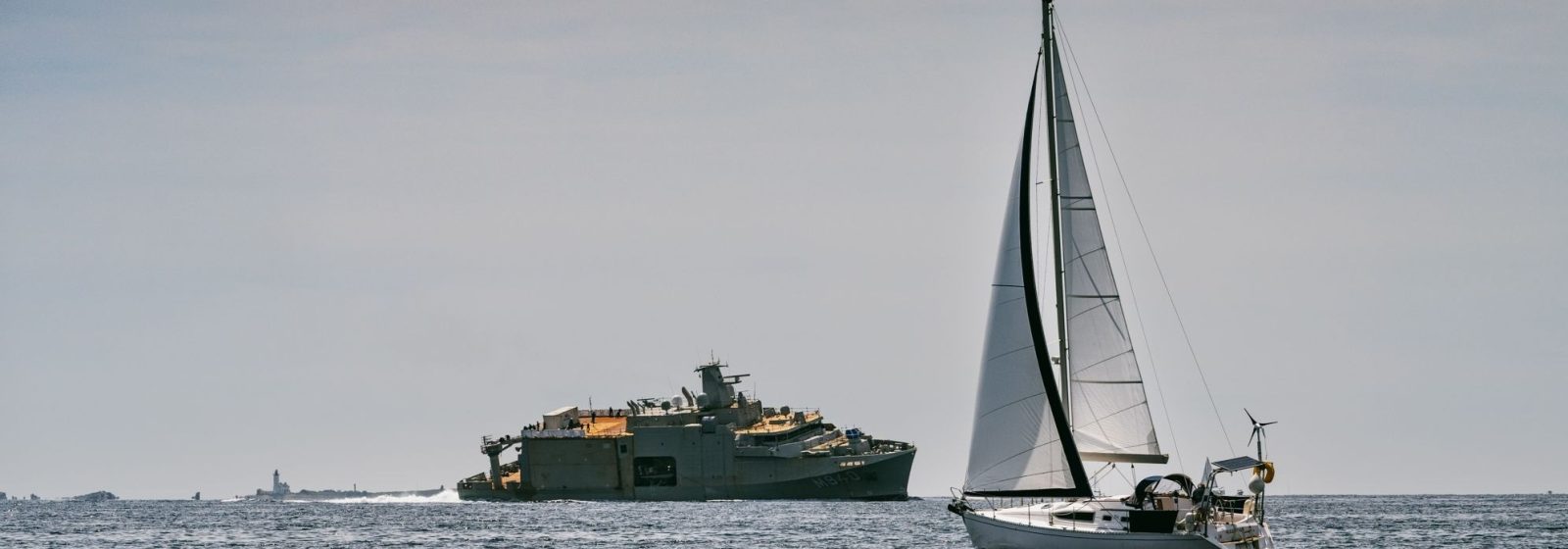 Test op zee nieuwe mijnenbestrijder 'M940 Oostende'