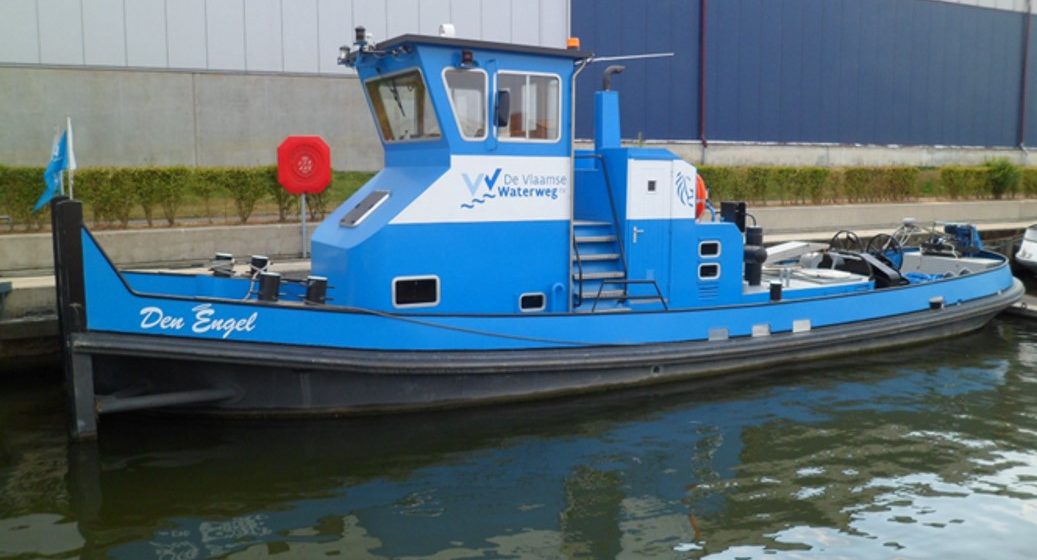 Sleepboot 'Den Engel' van De Vlaamse Waterweg is toe aan vergroening.