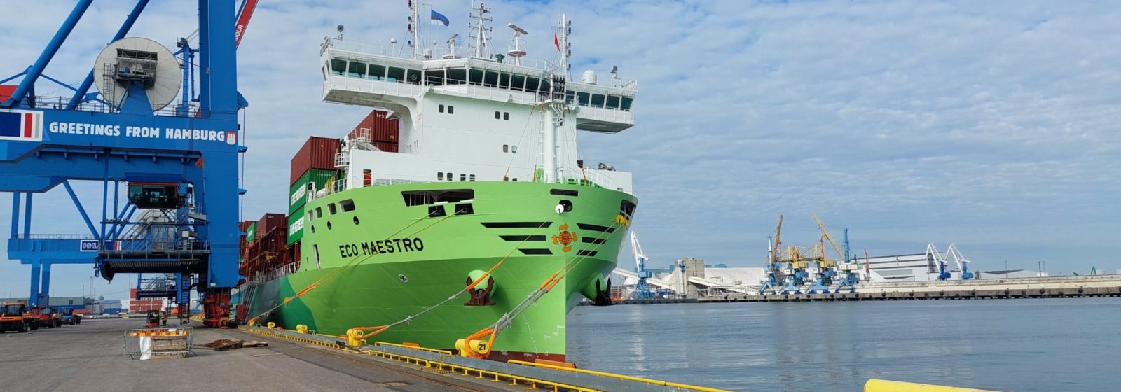 De 'Eco Maestro' (1.170 teu) van X-Press Feeders in Muuga