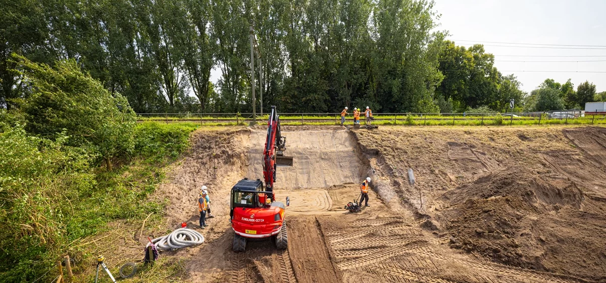 Aanleg kunstburcht in Nederland