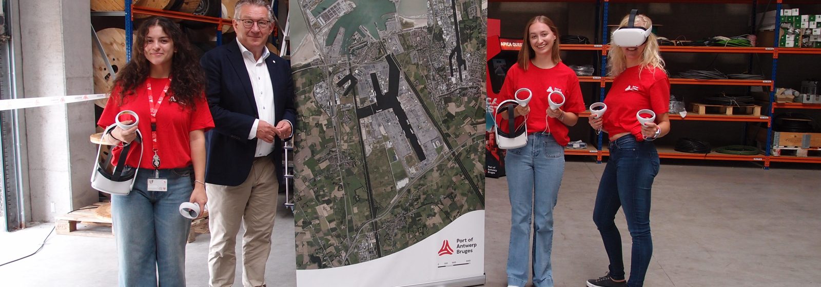 Dirk De fauw op jobdag Port of Antwerp-Bruges