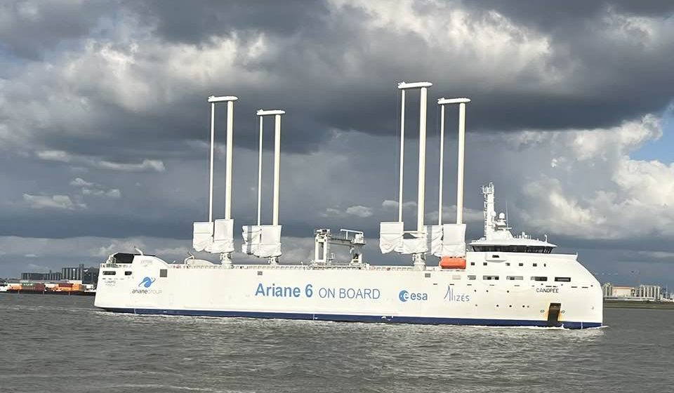 'Spaceship' 'Canopée' op de Westerschelde in Doel