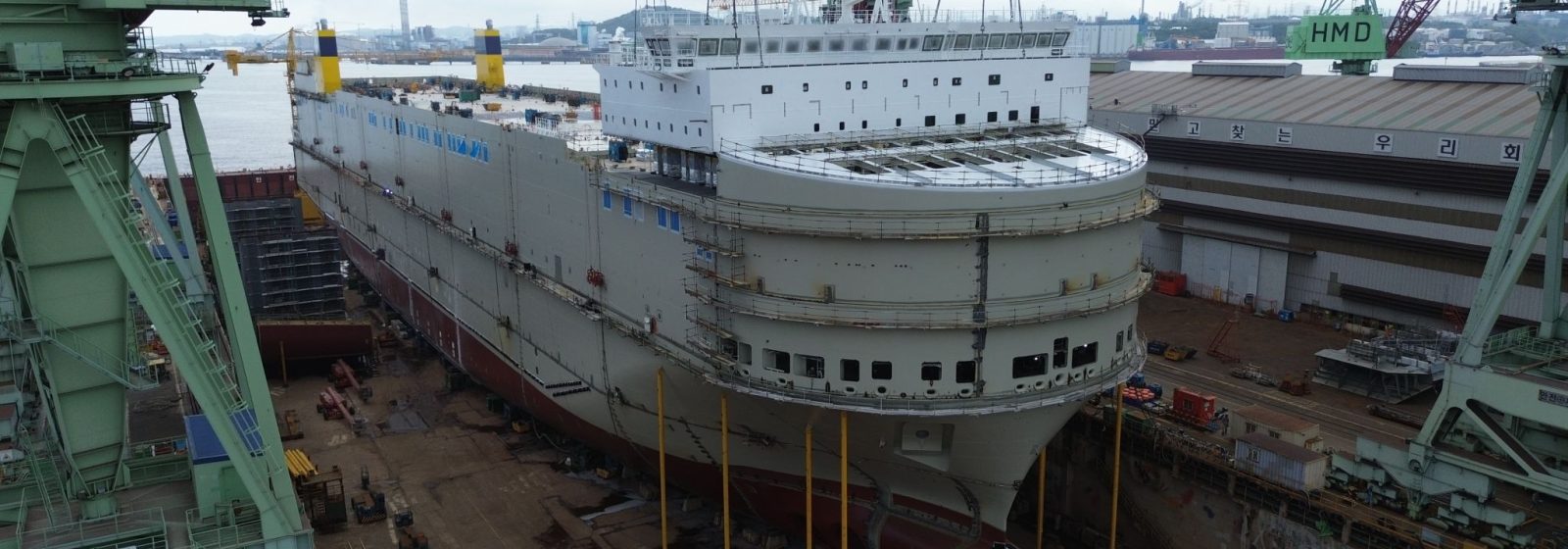 Een roroschip van het G9-type voor CLdN in aanbouw bij Hyundai Mipo