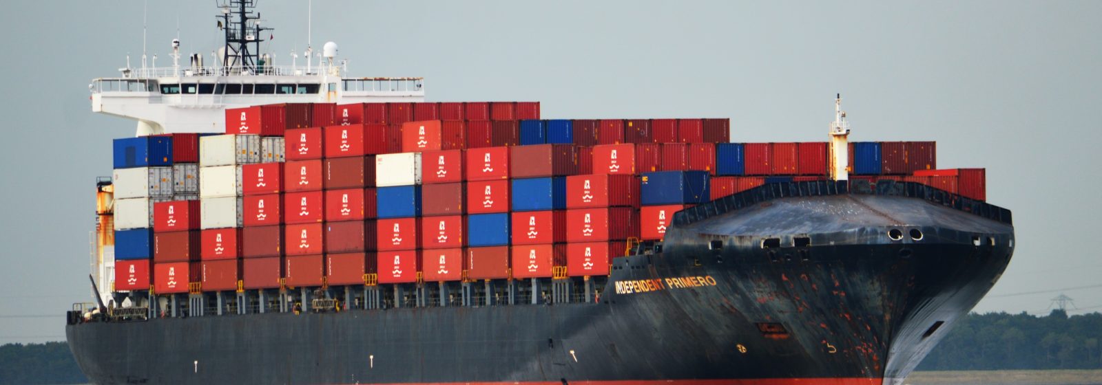 De 'Independent Primero' (3.091 teu) van ICL